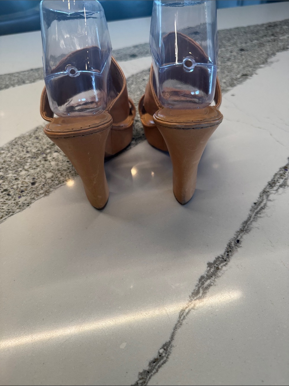 Born Tan Leather Platform Slide Heels Gently Worn Nice Leather Sz9 - Picture 11 of 16